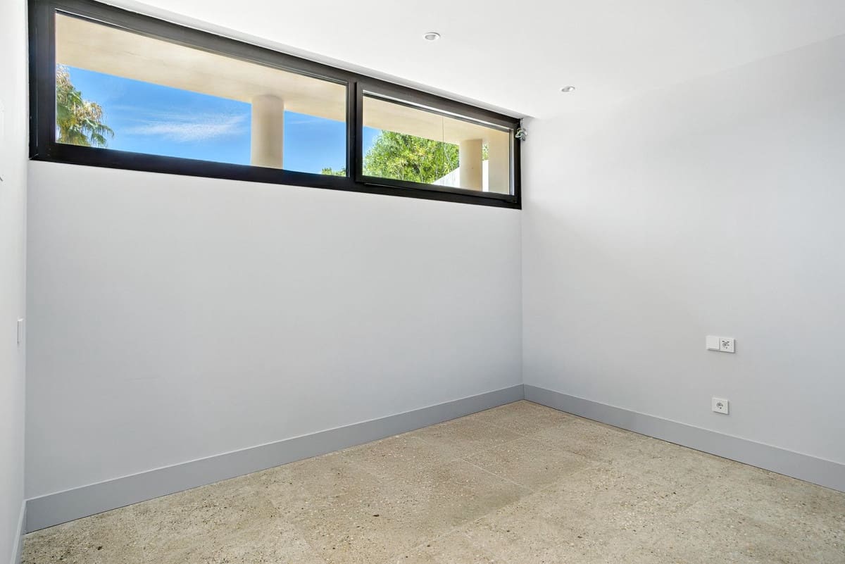 4 sypialnia Willa na sprzedaż w Elviria z basenem garażem - 4 895 000 € (Ref: 9171208)