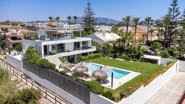 5 sypialnia Willa na sprzedaż w La Cala de Mijas, Mijas z basenem - 7 500 000 € (Ref: 9176309)