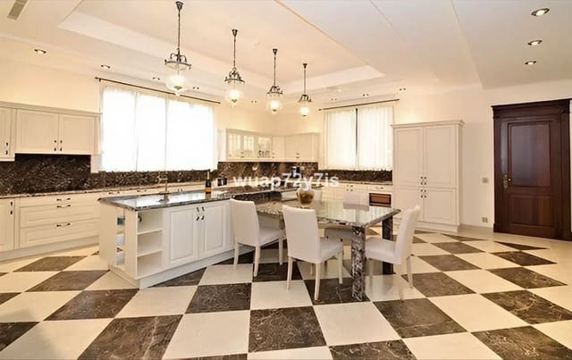 6 soveværelse Villa til salg i Casco Antiguo, Marbella med swimmingpool garage - € 11.500.000 (Ref: 9176310)