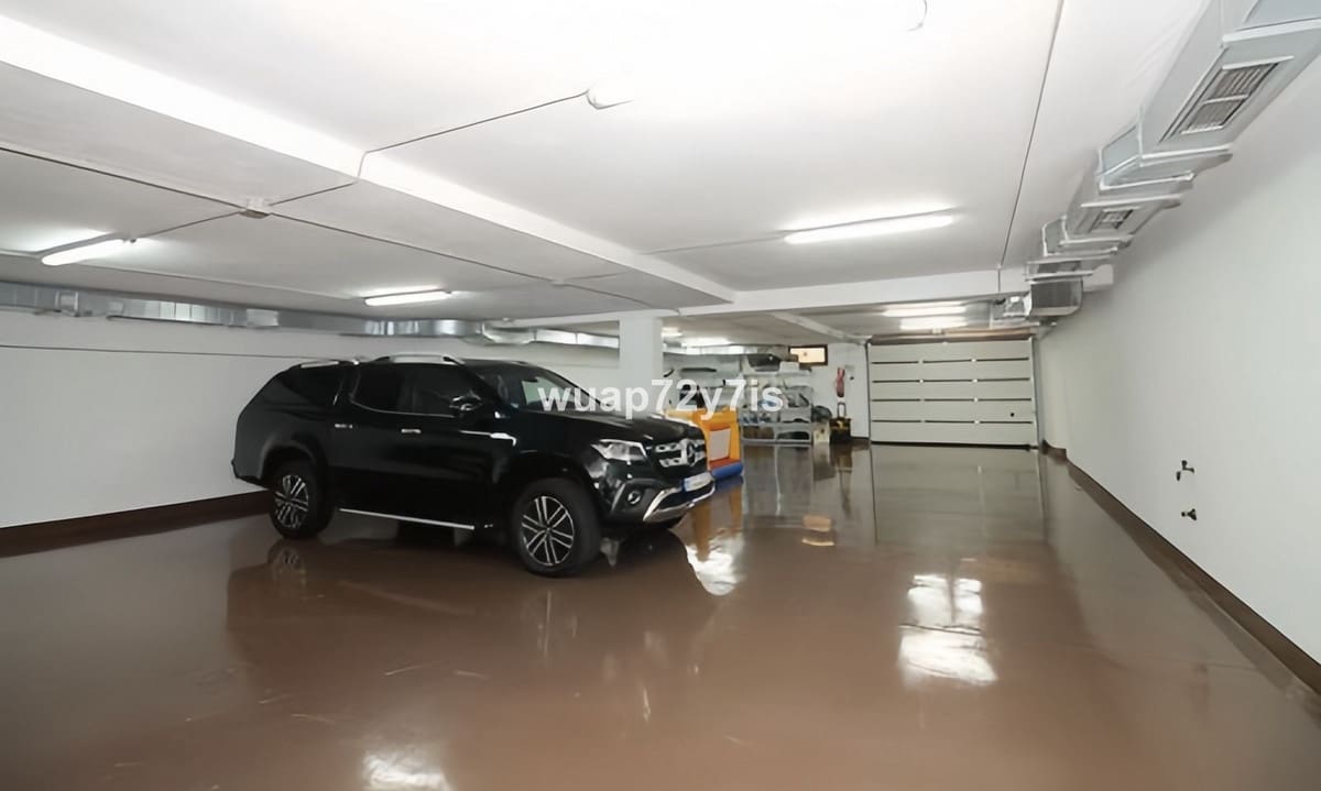 6 makuuhuone Huvila myytävänä paikassa Marbella mukana uima-altaan 
autotalli - 11 500 000 € (Ref: 9176310)