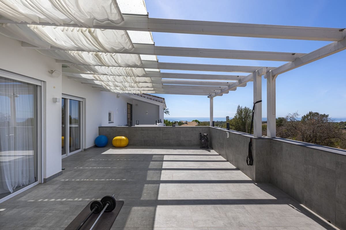 7 bedroom Villa for sale in Elviria with pool - € 6,800,000 (Ref: 9177689)