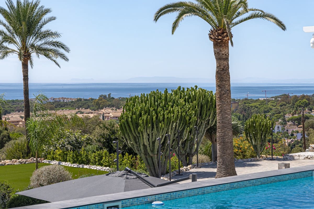 7 bedroom Villa for sale in Elviria with pool - € 6,800,000 (Ref: 9177689)