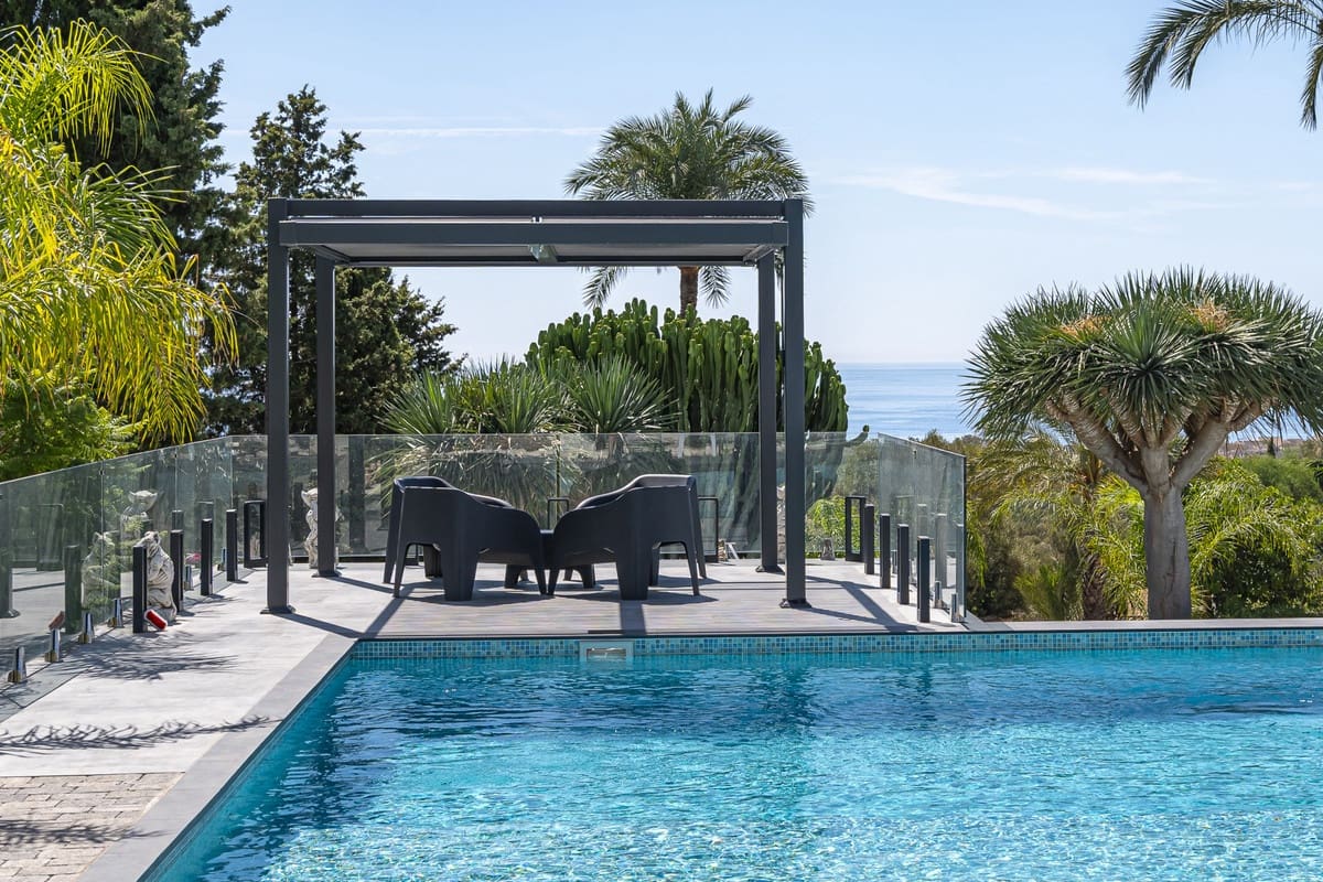 7 bedroom Villa for sale in Elviria with pool - € 6,800,000 (Ref: 9177689)