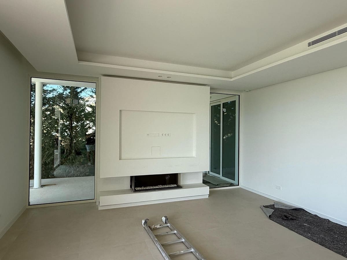 6 soverom Villa til salgs i Marbella med svømmebasseng garasje - € 4 400 000 (Ref: 9180846)