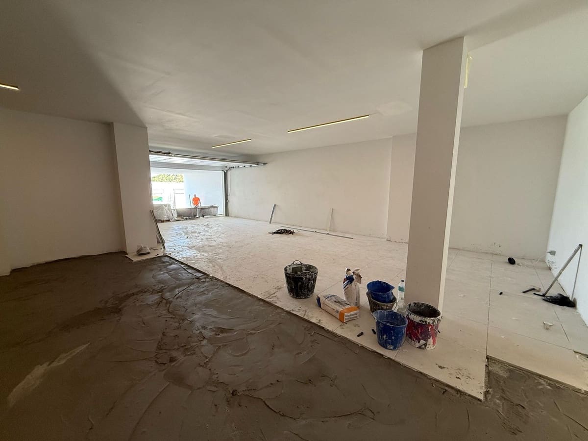 6 soverom Villa til salgs i Marbella med svømmebasseng garasje - € 4 400 000 (Ref: 9180846)