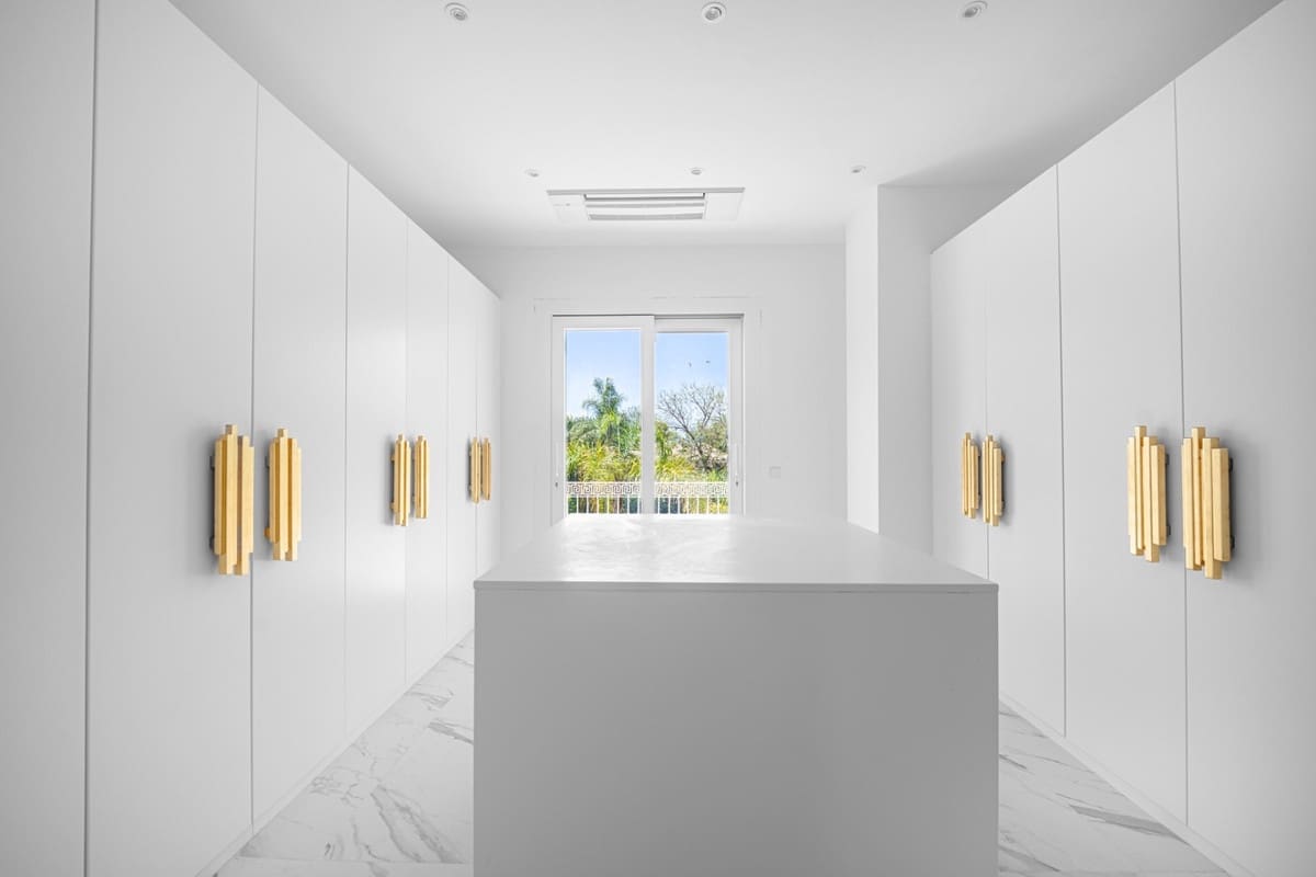 4 soveværelse Villa til salg i Marbella med swimmingpool - € 4.500.000 (Ref: 9180848)