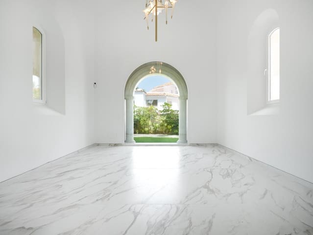 4 soverom Villa til salgs i Casco Antiguo, Marbella med svømmebasseng - € 4 500 000 (Ref: 9180848)