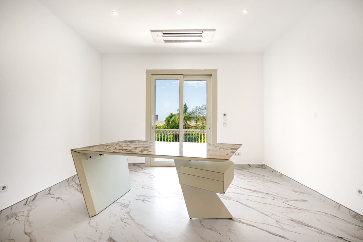 4 soveværelse Villa til salg i Marbella med swimmingpool - € 4.500.000 (Ref: 9180848)