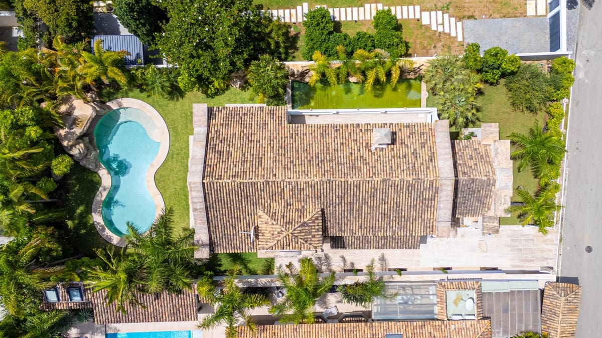 4 soveværelse Villa til salg i Marbella med swimmingpool - € 4.500.000 (Ref: 9180848)