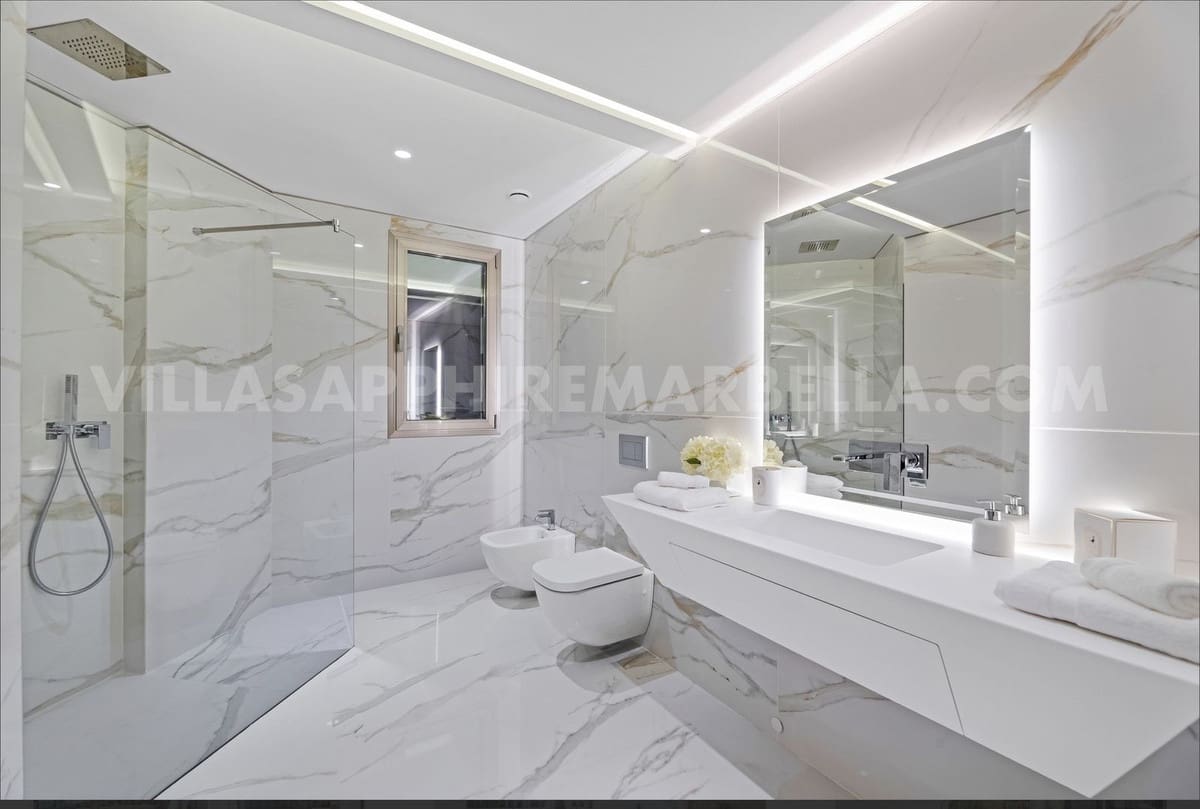 6 bedroom Villa for sale in Los Monteros with pool garage - € 12,500,000 (Ref: 9183395)