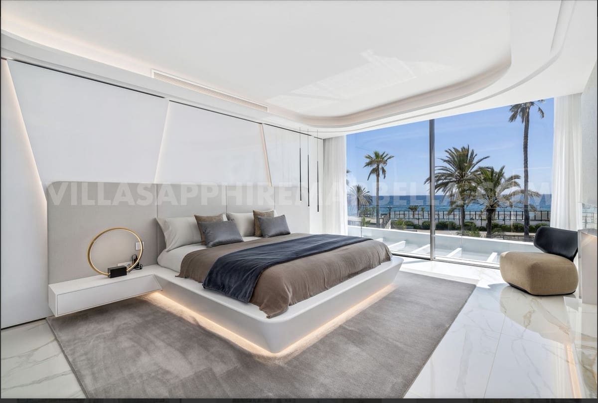 6 bedroom Villa for sale in Los Monteros with pool garage - € 12,500,000 (Ref: 9183395)