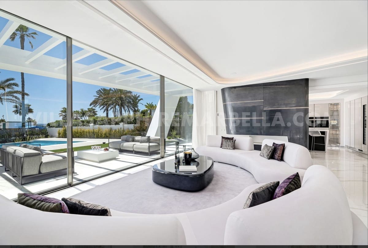 6 bedroom Villa for sale in Los Monteros with pool garage - € 12,500,000 (Ref: 9183395)