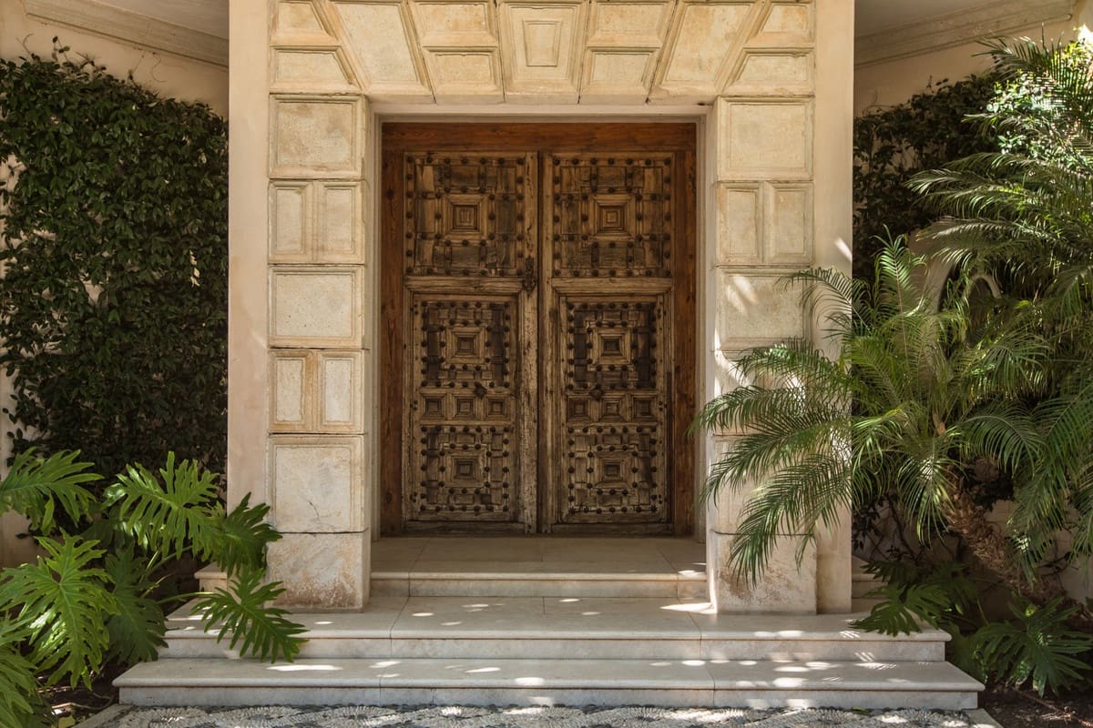 7 bedroom Villa for sale in Los Monteros with pool - € 10,700,000 (Ref: 9183397)