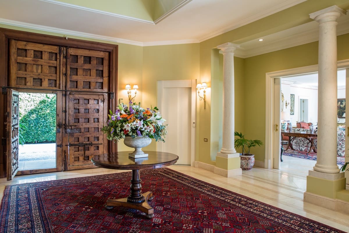 7 bedroom Villa for sale in Los Monteros with pool - € 10,700,000 (Ref: 9183397)