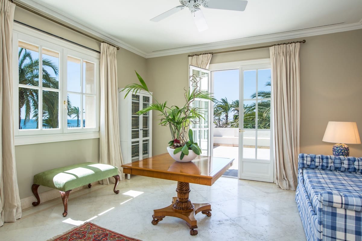 7 bedroom Villa for sale in Los Monteros with pool - € 10,700,000 (Ref: 9183397)