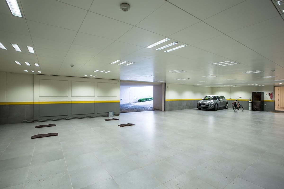 7 bedroom Villa for sale in Los Monteros with pool - € 10,700,000 (Ref: 9183397)