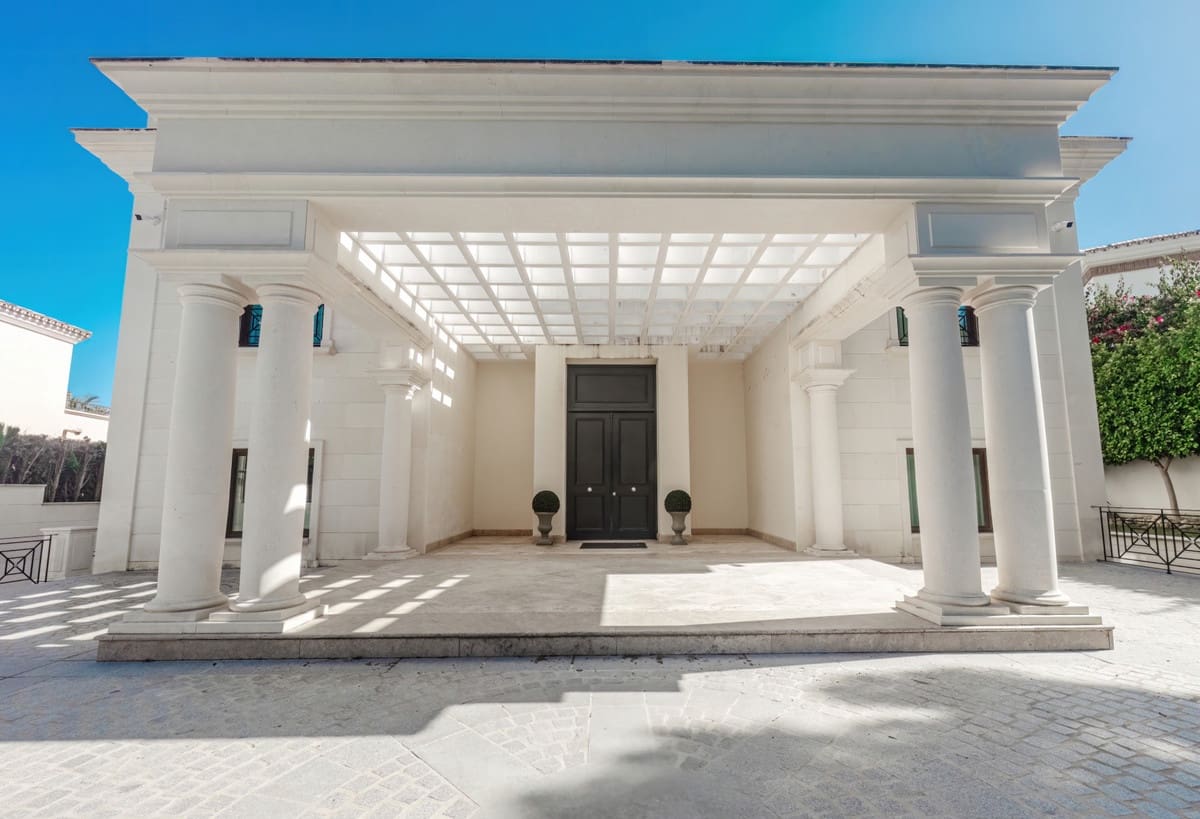 8 sovrum Villa till salu i Golden Mile med pool - 11 950 000 € (Ref: 9183399)