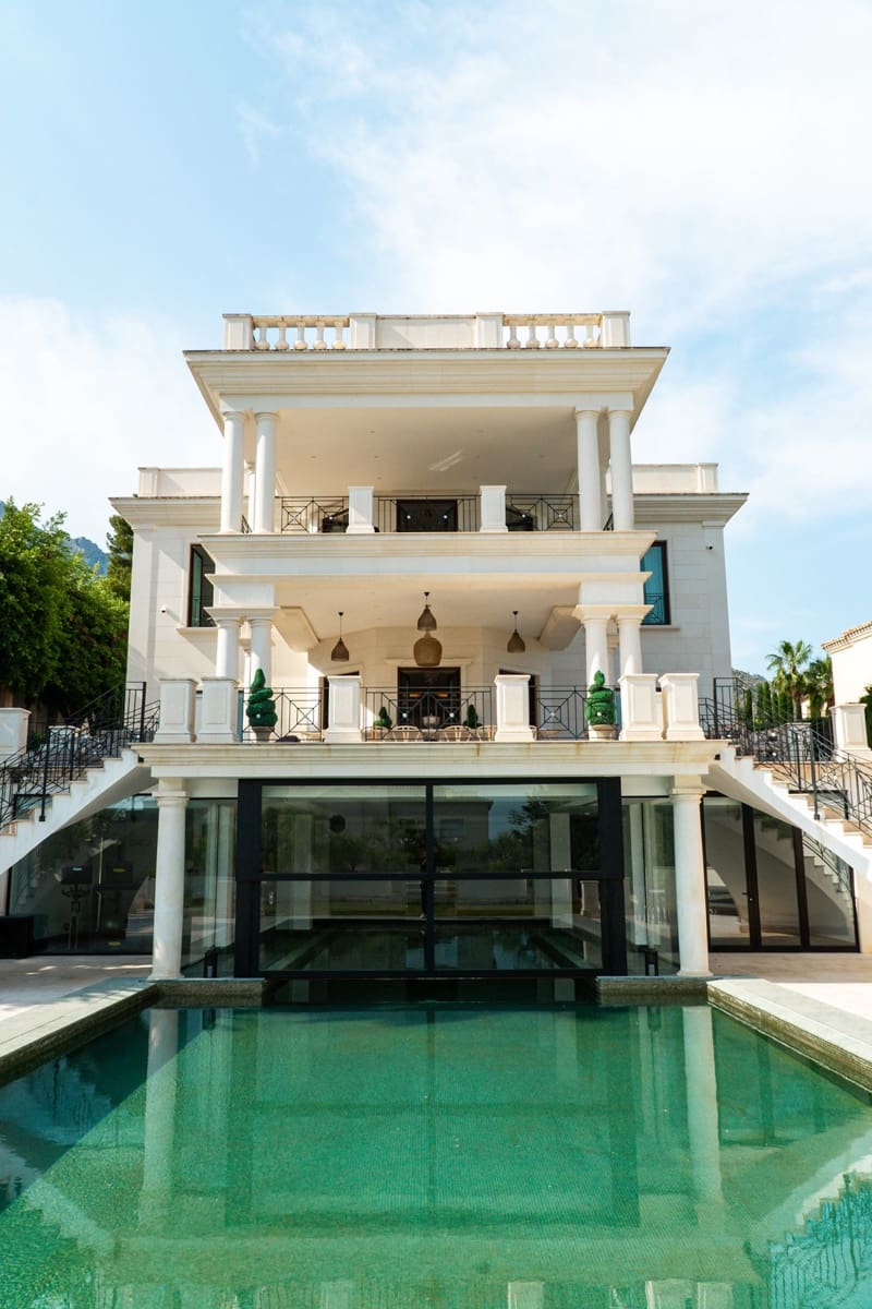 8 sovrum Villa till salu i Golden Mile med pool - 11 950 000 € (Ref: 9183399)