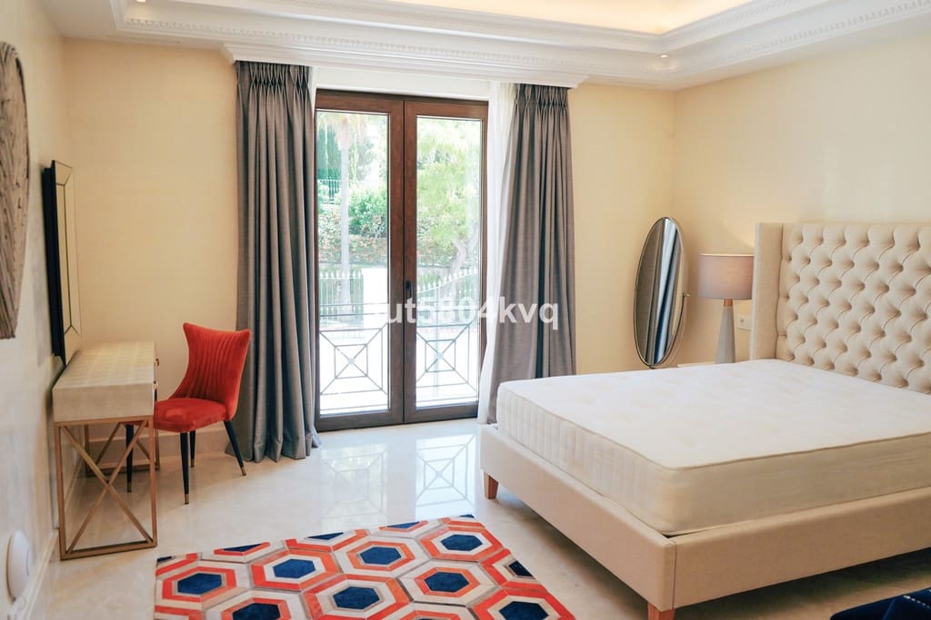 8 chambre Villa/Maison à vendre à Golden Mile avec piscine - 11 950 000 € (Ref: 9183401)