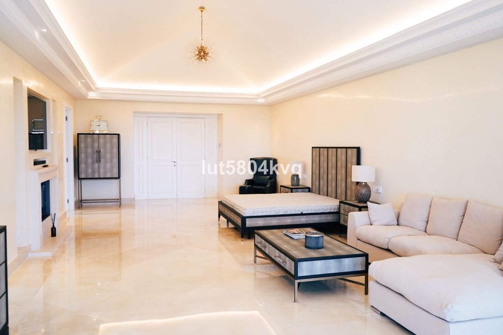 8 chambre Villa/Maison à vendre à Golden Mile avec piscine - 11 950 000 € (Ref: 9183401)