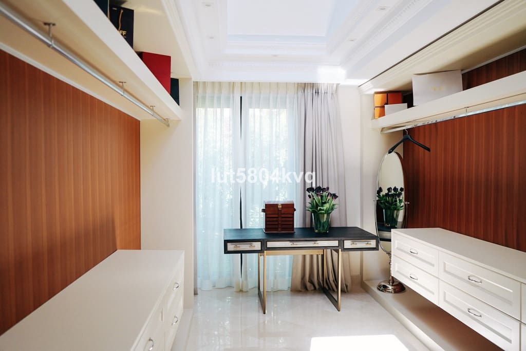 8 chambre Villa/Maison à vendre à Golden Mile avec piscine - 11 950 000 € (Ref: 9183401)