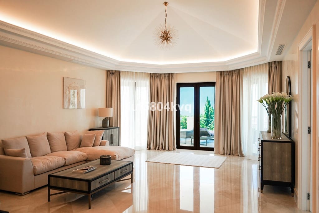 8 chambre Villa/Maison à vendre à Golden Mile avec piscine - 11 950 000 € (Ref: 9183401)