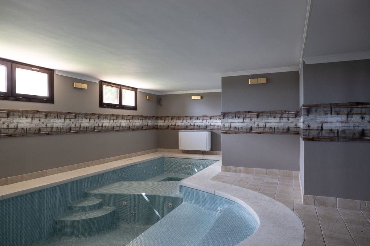 5 sypialnia Willa na sprzedaż w La Zagaleta z basenem - 12 000 000 € (Ref: 9183402)