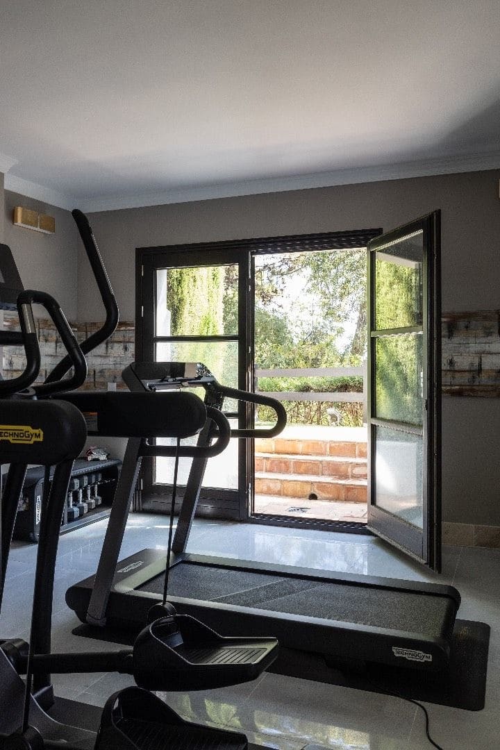 5 sypialnia Willa na sprzedaż w La Zagaleta z basenem - 12 000 000 € (Ref: 9183402)