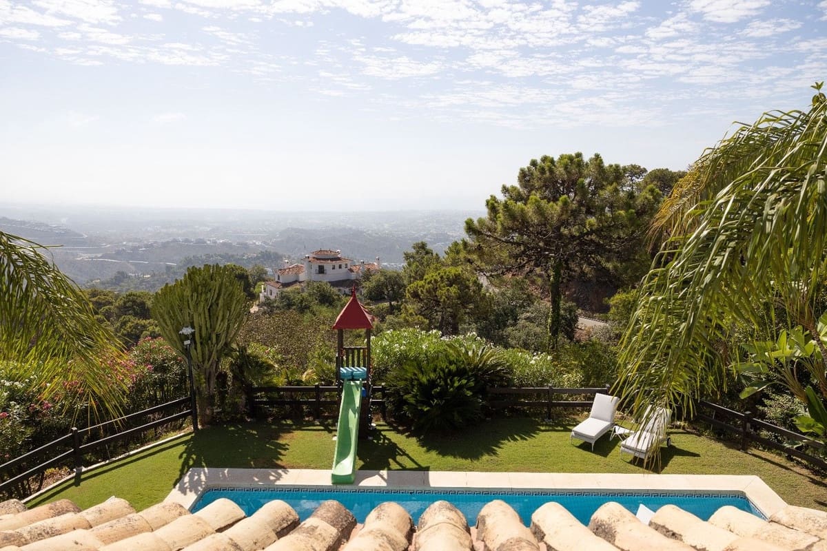 5 sypialnia Willa na sprzedaż w La Zagaleta z basenem - 12 000 000 € (Ref: 9183402)