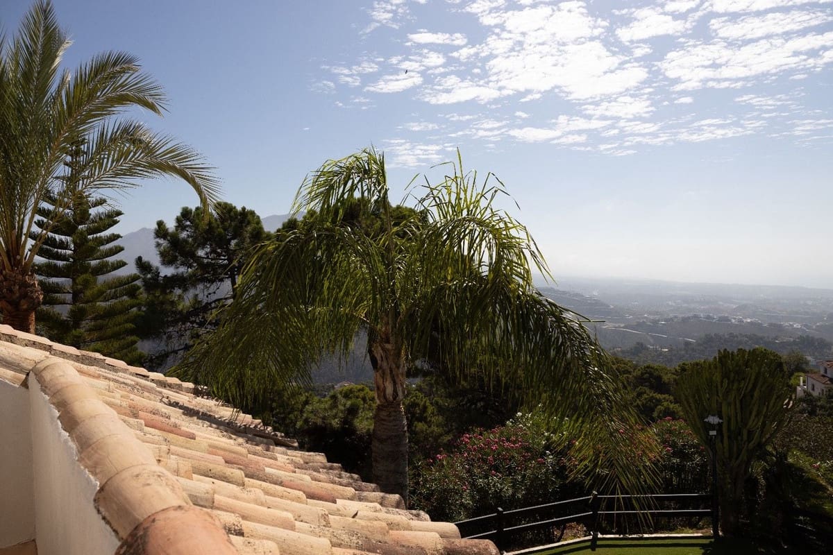 5 sypialnia Willa na sprzedaż w La Zagaleta z basenem - 12 000 000 € (Ref: 9183402)