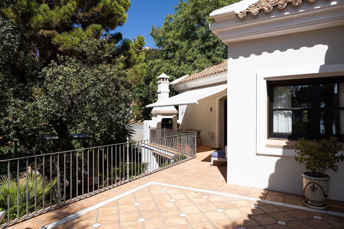 5 sypialnia Willa na sprzedaż w La Zagaleta z basenem - 12 000 000 € (Ref: 9183402)