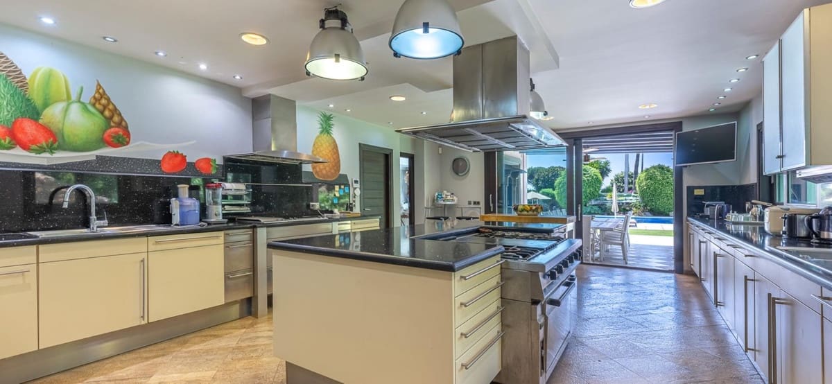 10 soverom Villa til salgs i Cancelada - € 13 500 000 (Ref: 9185174)