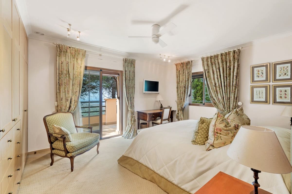 9 soveværelse Villa til salg i Ojen med swimmingpool - € 3.800.000 (Ref: 9185176)