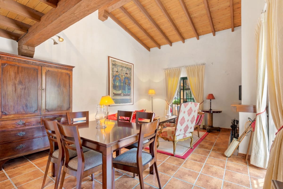 9 soveværelse Villa til salg i Ojen med swimmingpool - € 3.800.000 (Ref: 9185176)