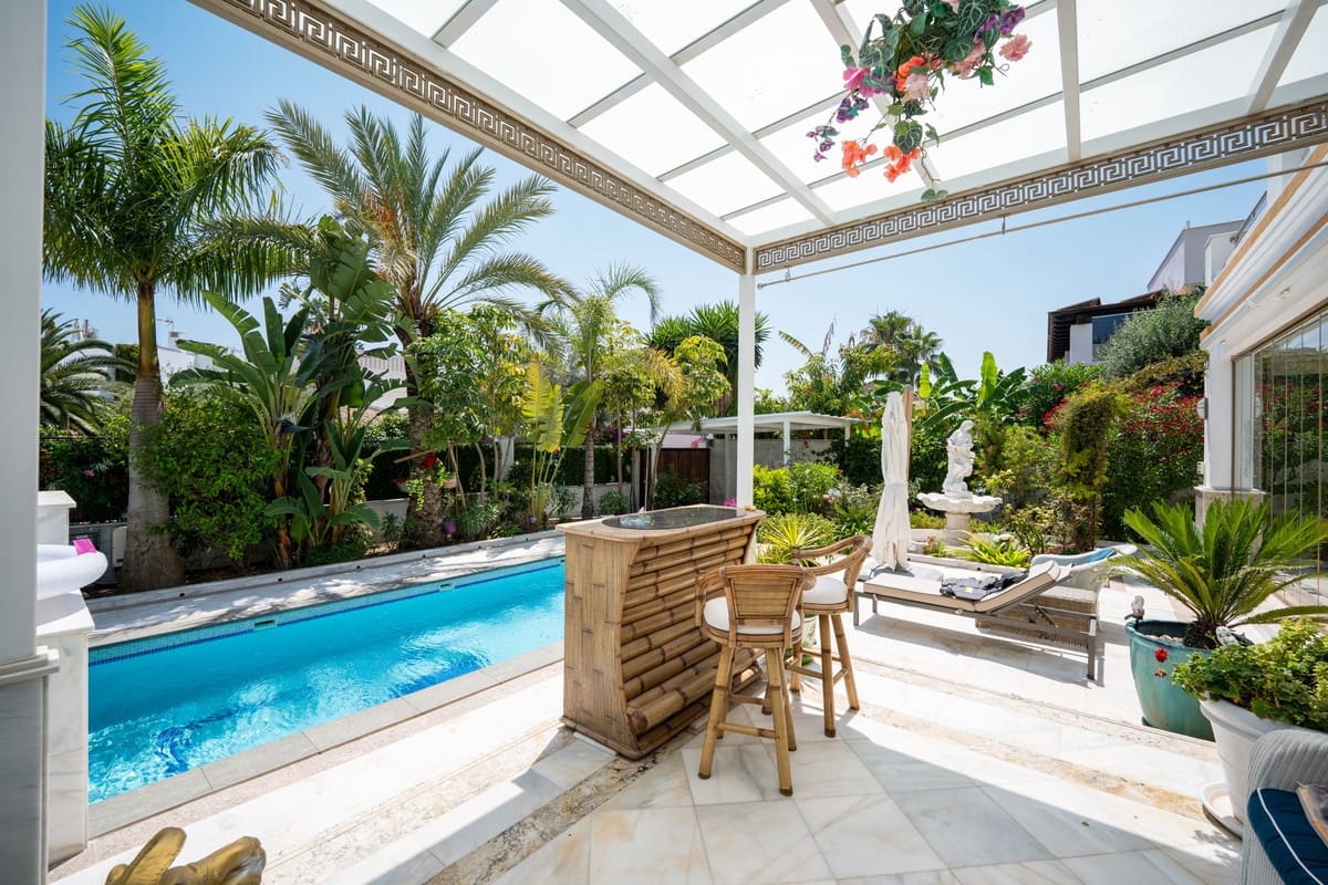 4 sypialnia Willa na sprzedaż w Marbella z basenem - 6 995 000 € (Ref: 9185180)