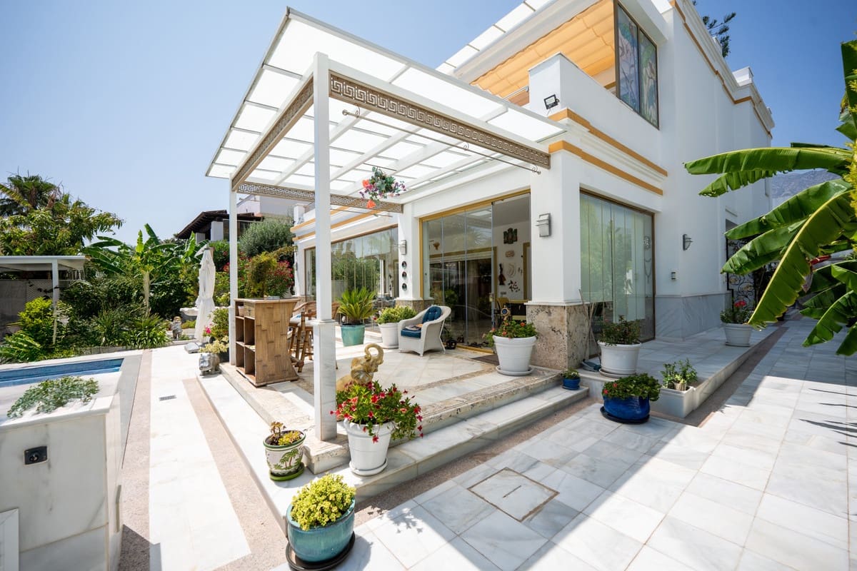 4 sypialnia Willa na sprzedaż w Marbella z basenem - 6 995 000 € (Ref: 9185180)