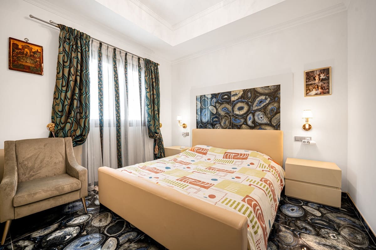 4 sypialnia Willa na sprzedaż w Marbella z basenem - 6 995 000 € (Ref: 9185180)