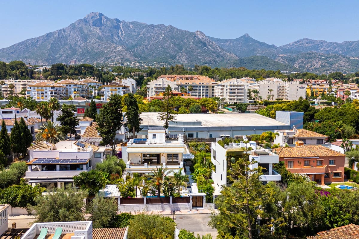 4 sypialnia Willa na sprzedaż w Marbella z basenem - 6 995 000 € (Ref: 9185180)