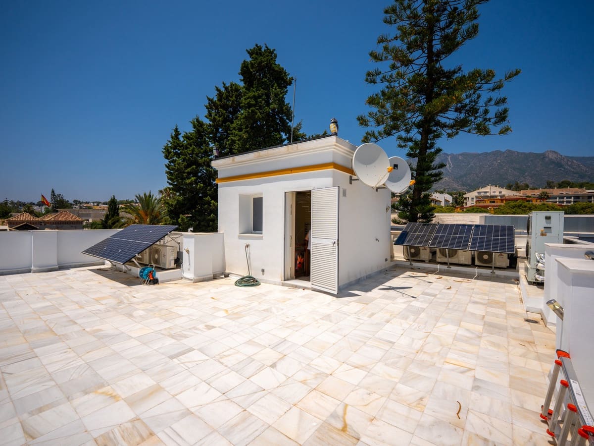 4 sypialnia Willa na sprzedaż w Marbella z basenem - 6 995 000 € (Ref: 9185180)