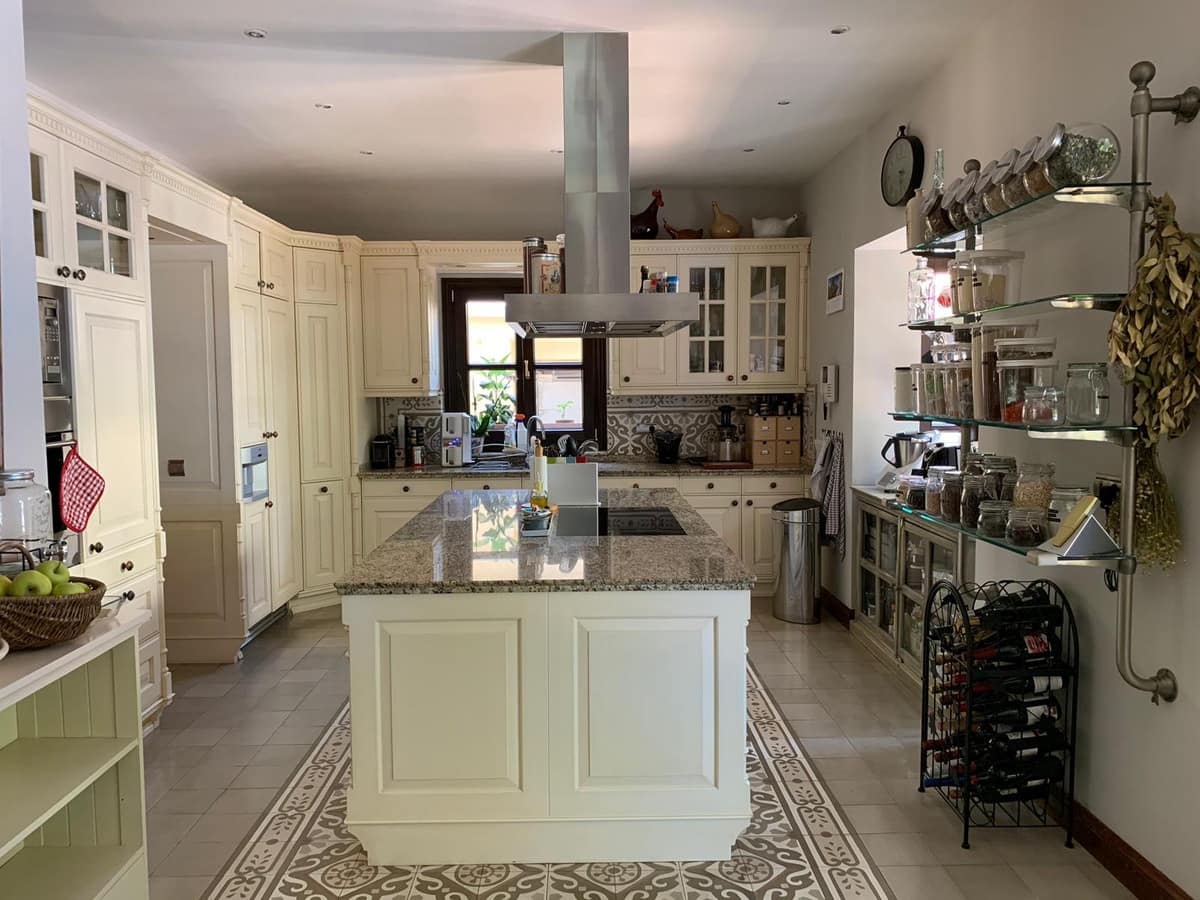 5 slaapkamer Villa te koop in Golden Mile - € 4.500.000 (Ref: 9185217)