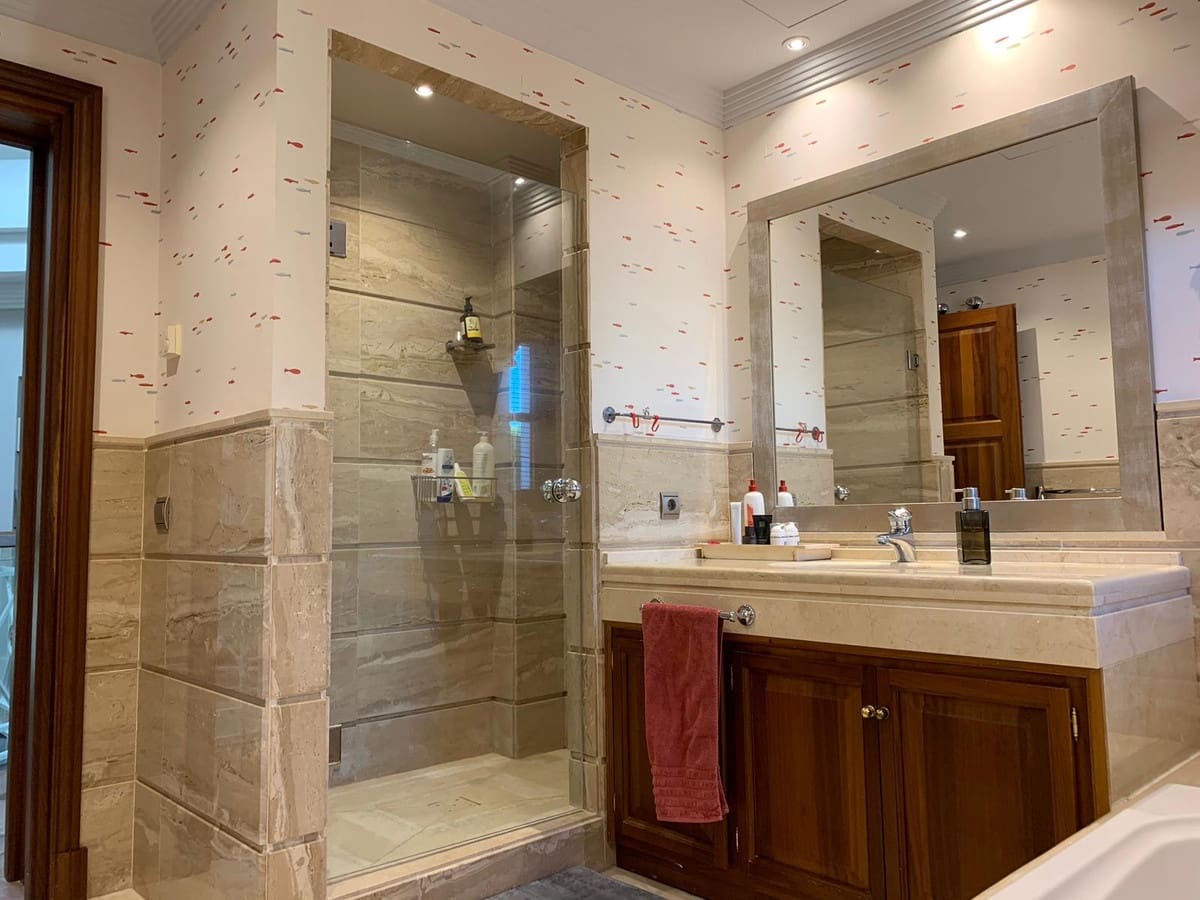 5 slaapkamer Villa te koop in Golden Mile - € 4.500.000 (Ref: 9185217)