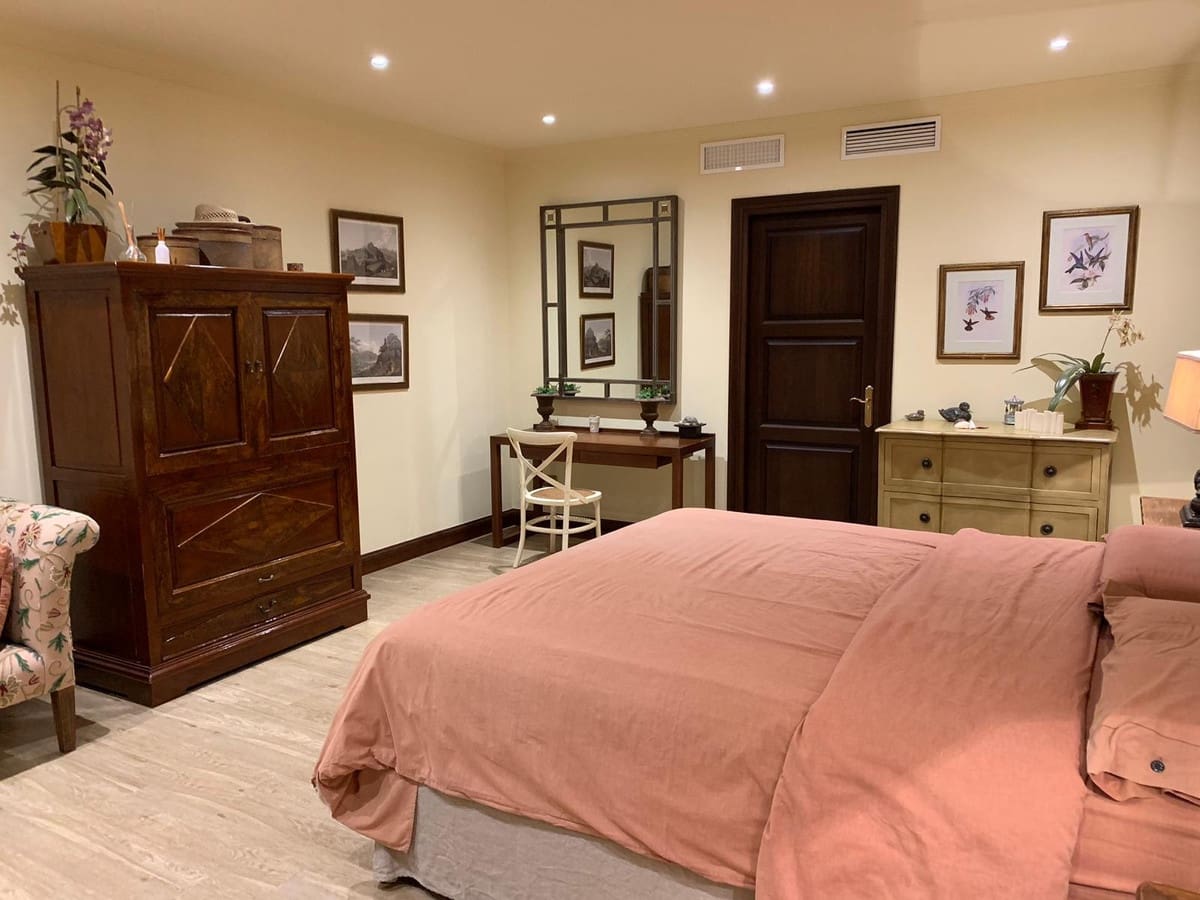 5 slaapkamer Villa te koop in Golden Mile - € 4.500.000 (Ref: 9185217)