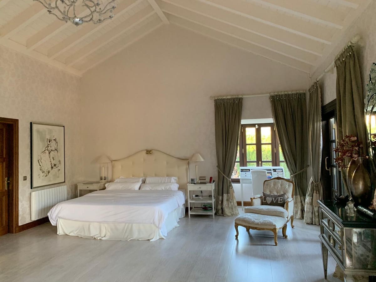 5 slaapkamer Villa te koop in Golden Mile - € 4.500.000 (Ref: 9185217)