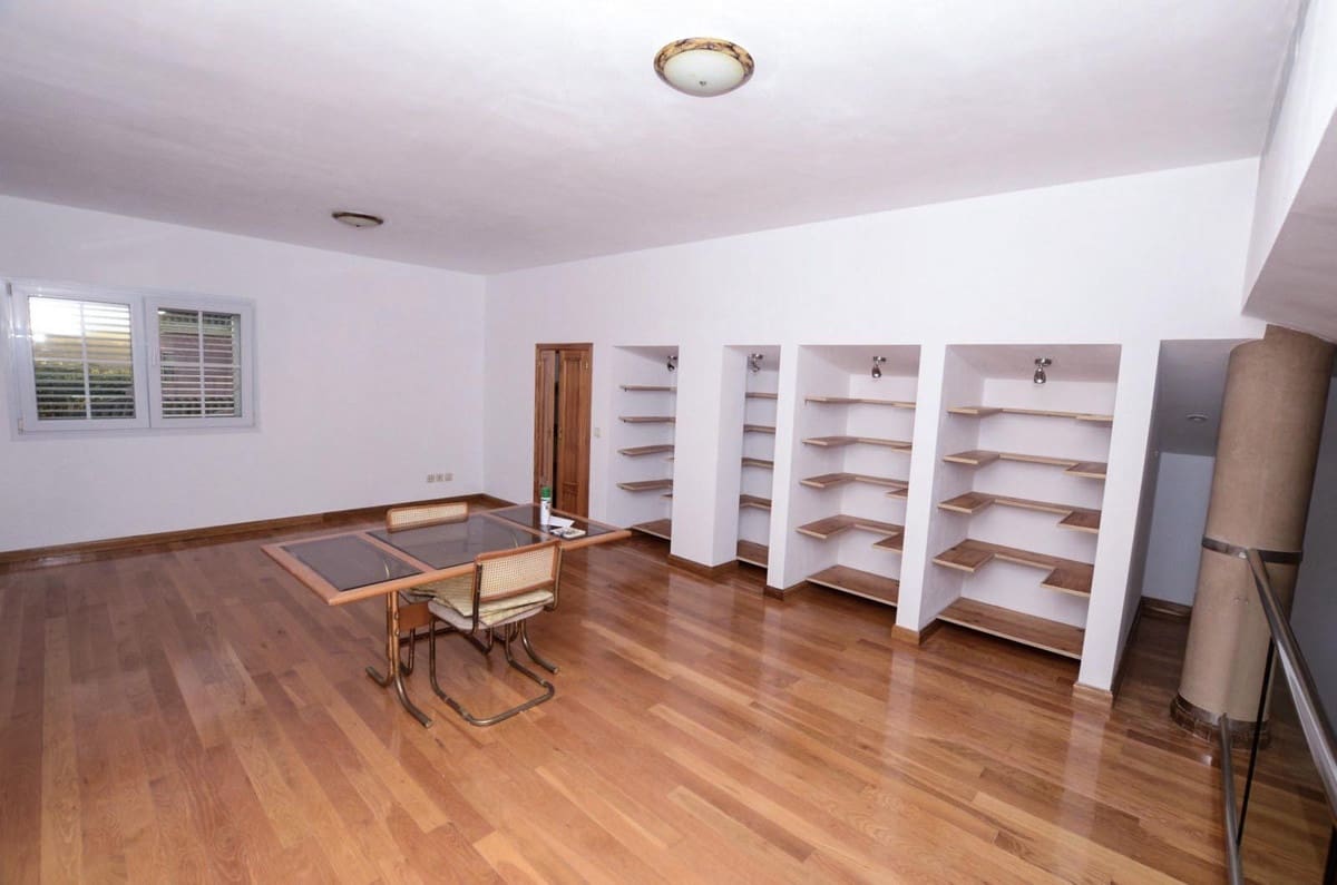 5 sypialnia Willa na sprzedaż w Sotogrande z basenem garażem - 1 450 000 € (Ref: 9185218)