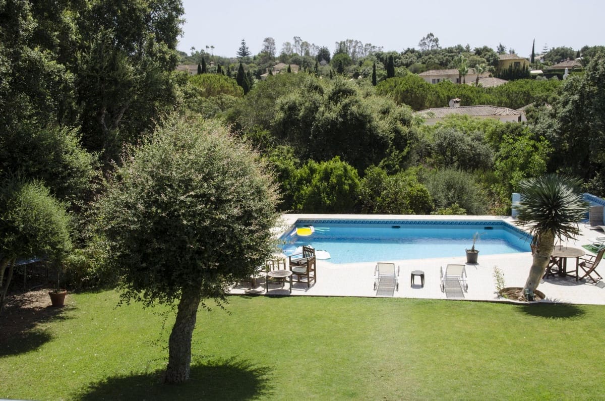 5 sypialnia Willa na sprzedaż w Sotogrande z basenem garażem - 1 450 000 € (Ref: 9185218)