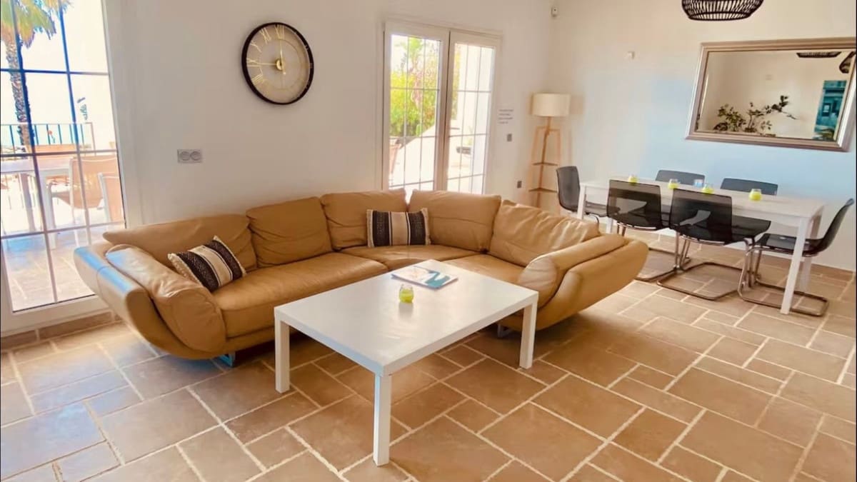 5 soveværelse Villa til salg i La Alcaidesa med swimmingpool garage - € 1.885.000 (Ref: 9185234)