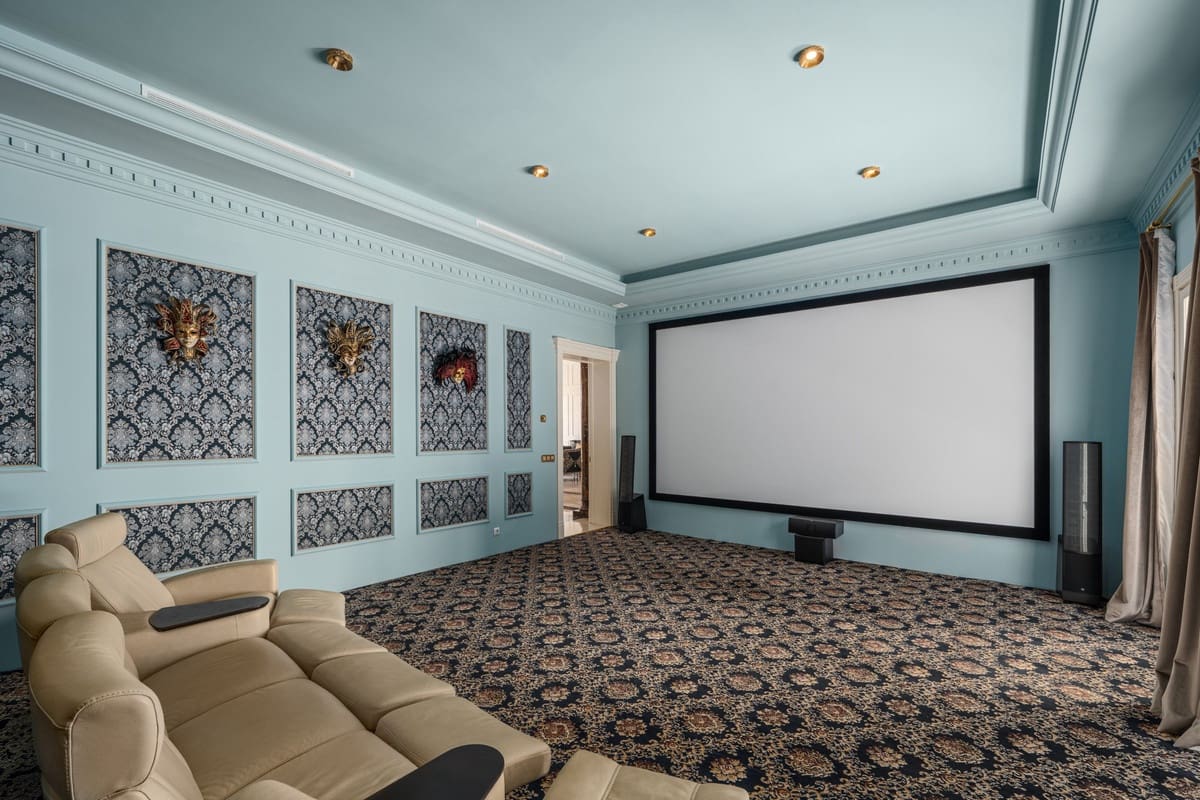 7 soverom Villa til salgs i Golden Mile med svømmebasseng - € 16 000 000 (Ref: 9186726)