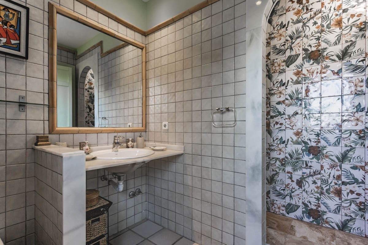 5 soveværelse Villa til salg i San Roque med swimmingpool - € 1.550.000 (Ref: 9188152)