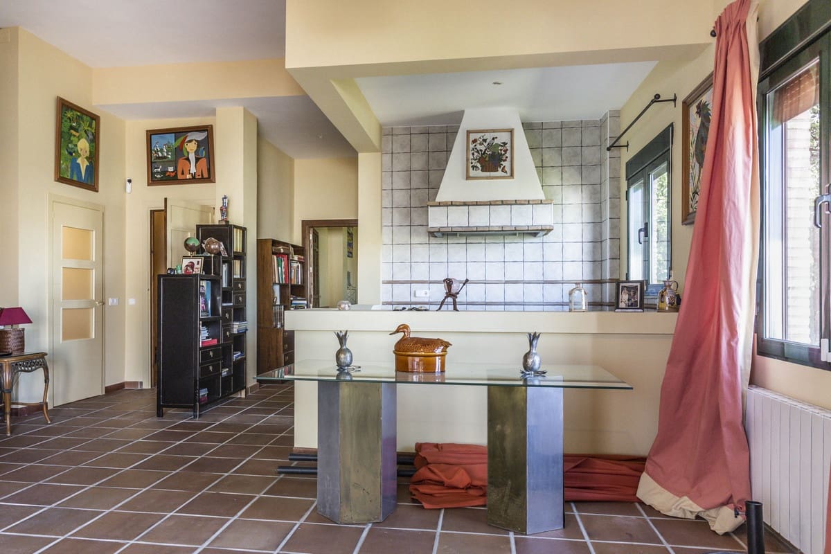 5 soveværelse Villa til salg i San Roque med swimmingpool - € 1.550.000 (Ref: 9188152)