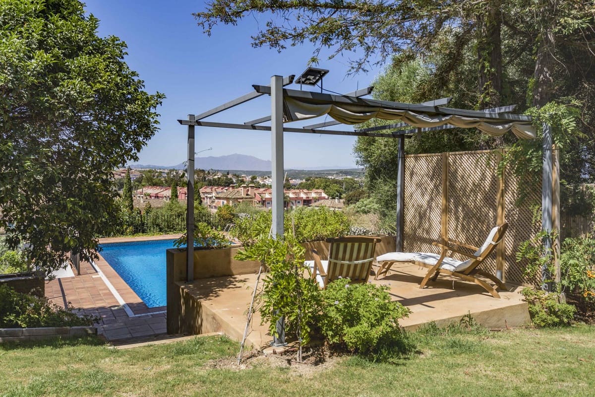 5 soveværelse Villa til salg i San Roque med swimmingpool - € 1.550.000 (Ref: 9188152)